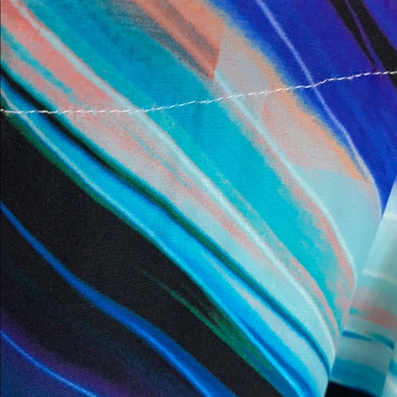 Amanda Uprichard Printed Top 100% silk Size S - Picture 6 of 13